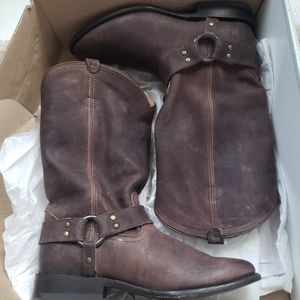Frye Wyatt Harness Pull on Boots